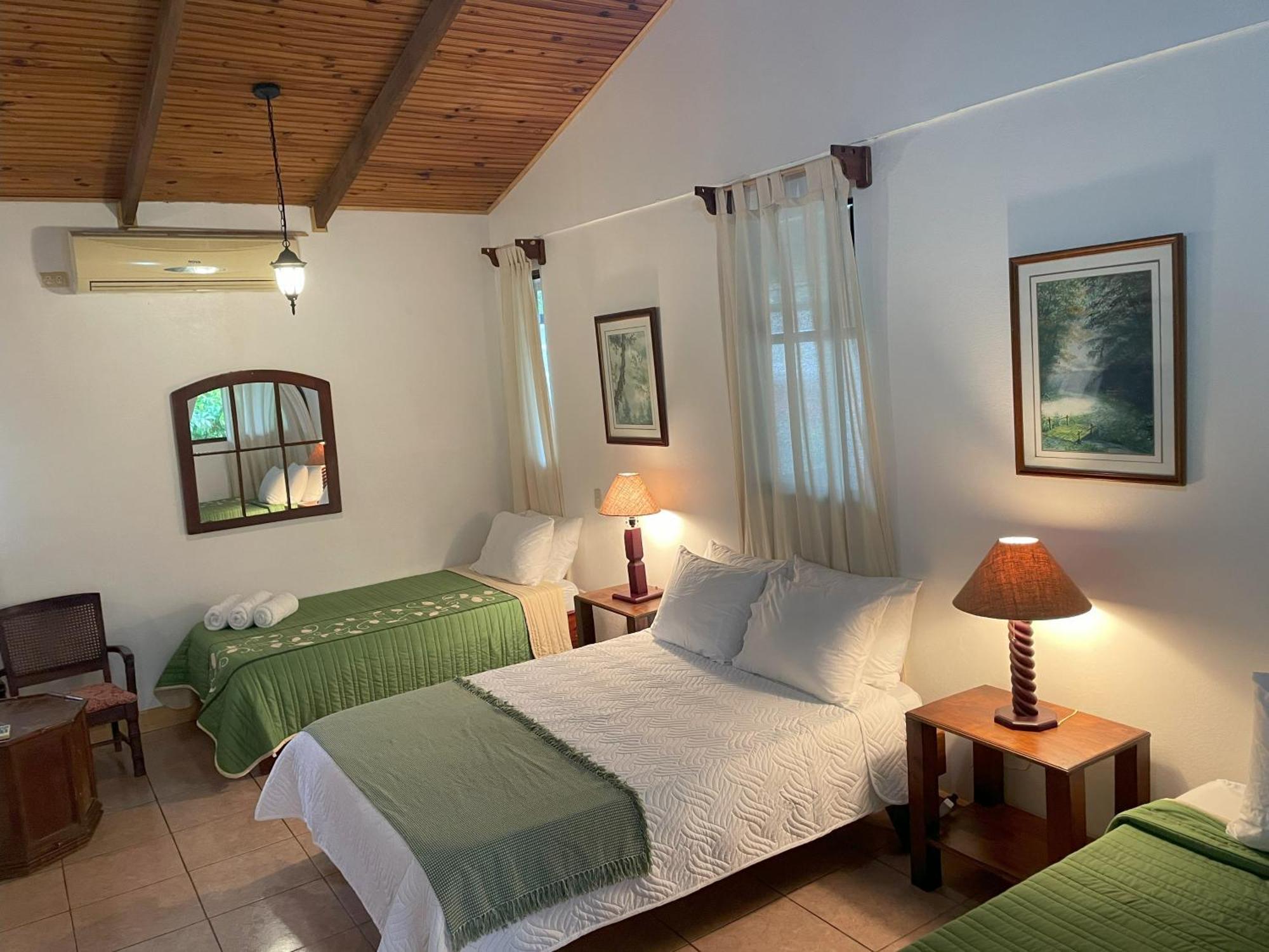 Kakao Lodge & Garden Rio Celeste Bujagua Buitenkant foto