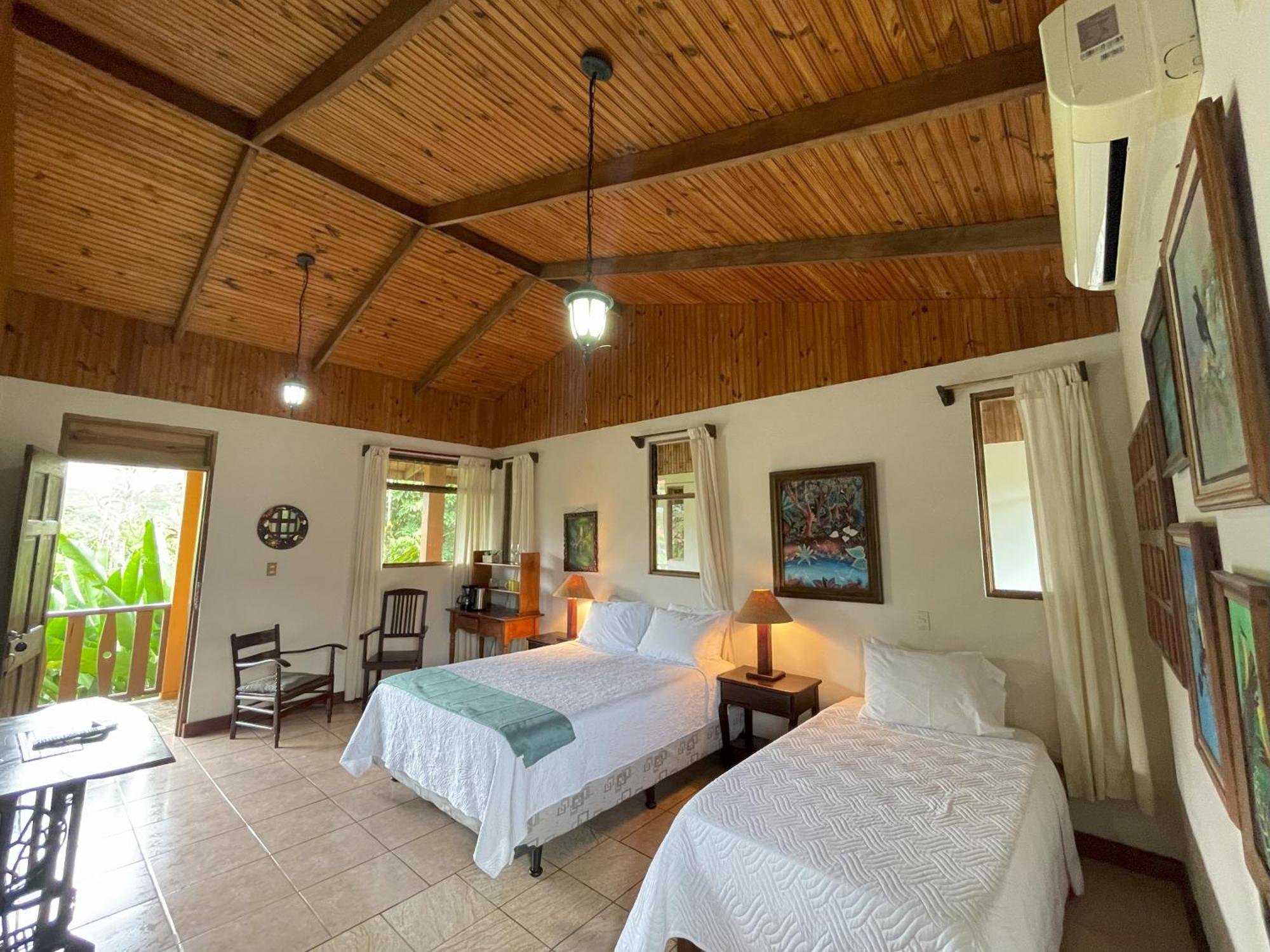 Kakao Lodge & Garden Rio Celeste Bujagua Buitenkant foto